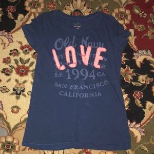 Blue shirt sleeve shirt